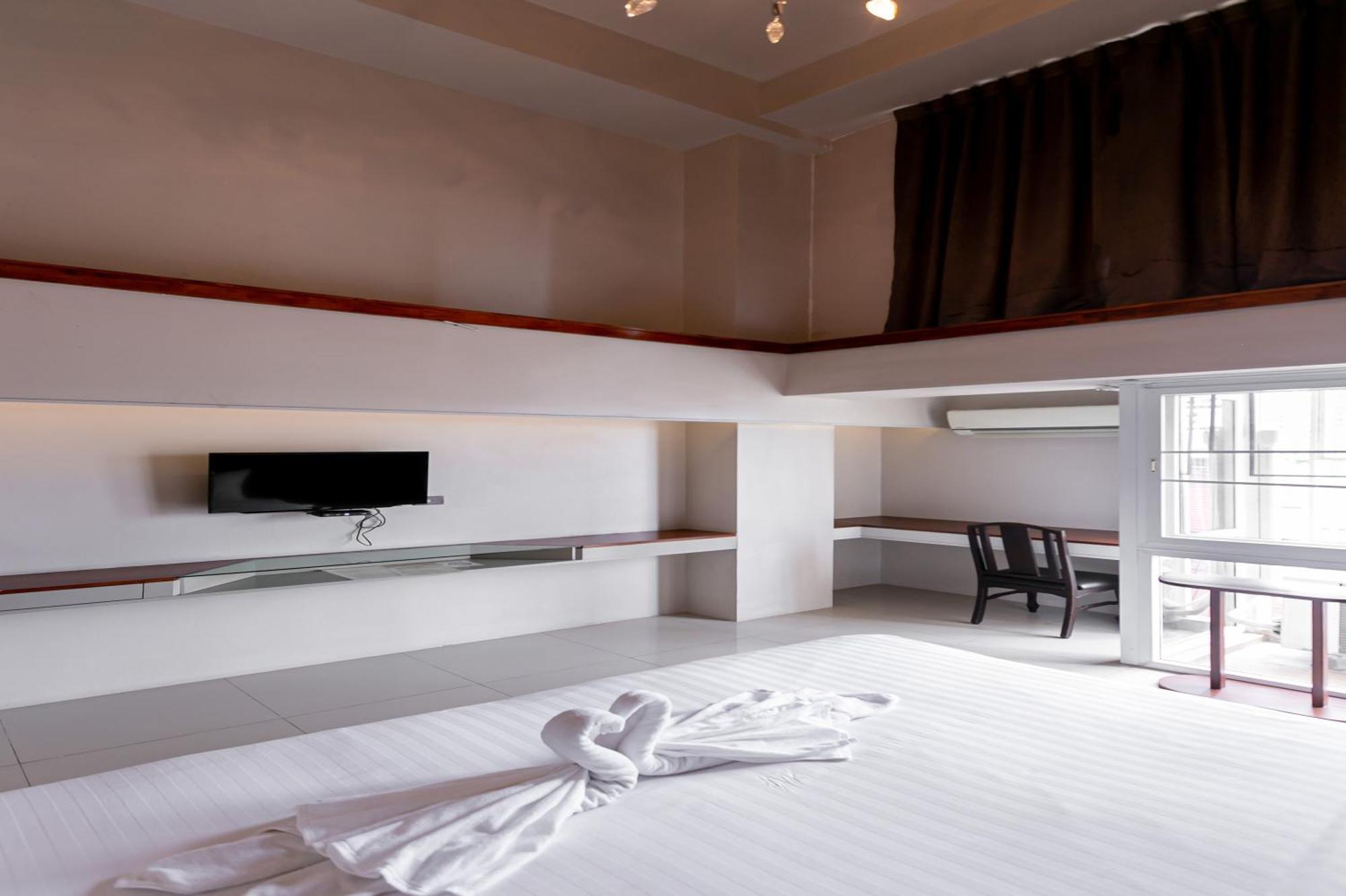 A Room Bangkok Sathorn Extérieur photo